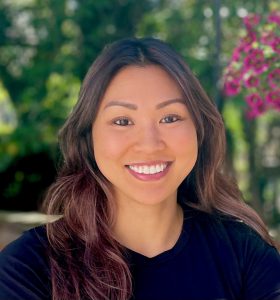 Lisa Headshot
